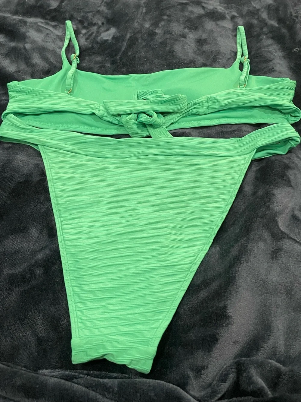 Monday Swimwear Bikini: Bahama Top (V/L) Argentina Bottom (V/8-12) NWOT, green